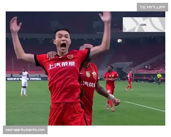 沪媒称刘若钒感受海港申花氛围差异海港更宽松以团队为中心