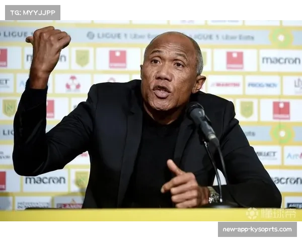 孔布瓦雷压上去抢回来少控球理念再现,巴黎FC打法回归传统防守反击